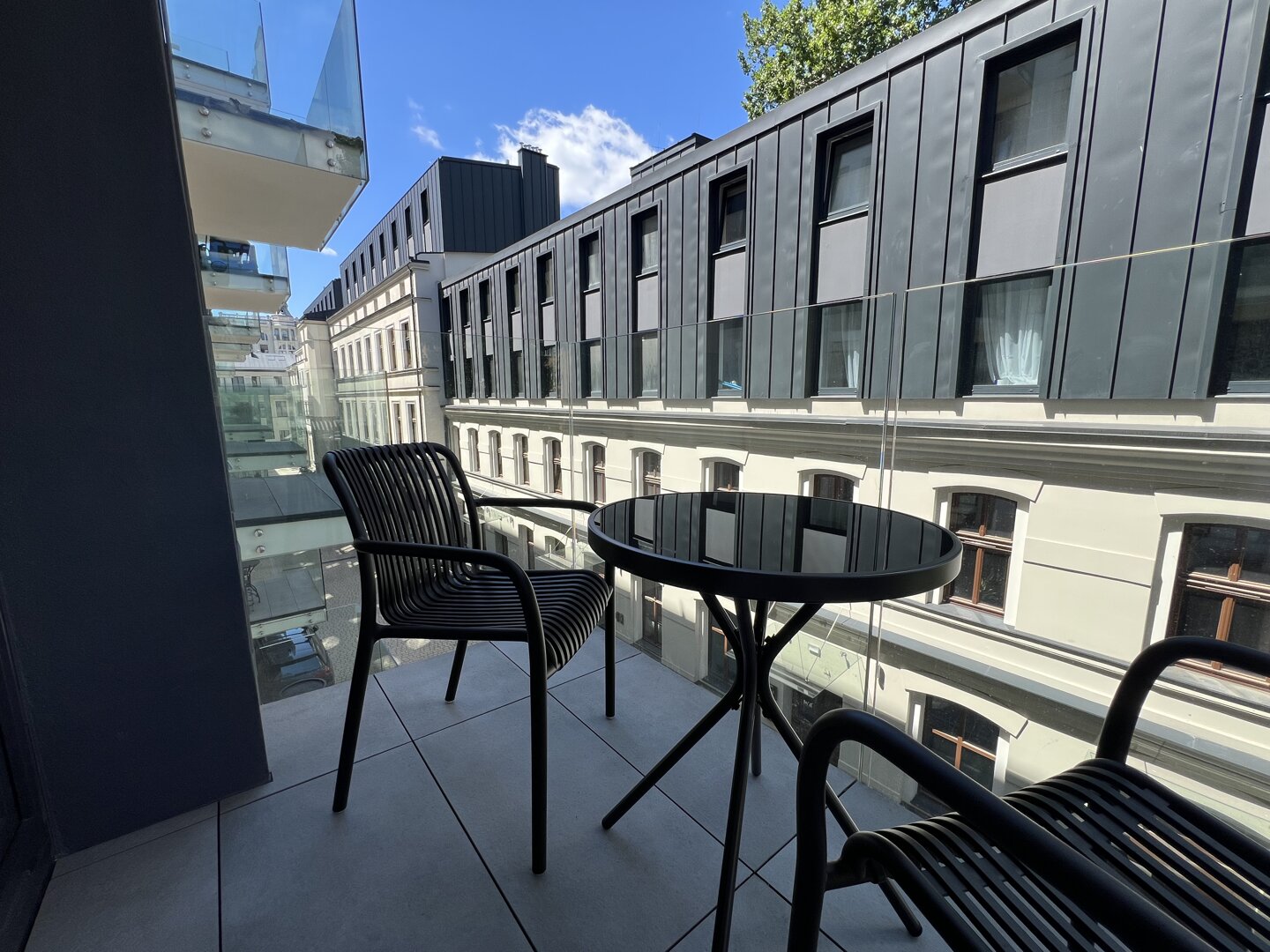 MYE Apartments - 9